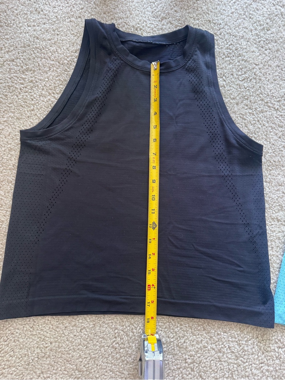 lululemon train to be tanks, black and tidal teal - Picture 4 of 7